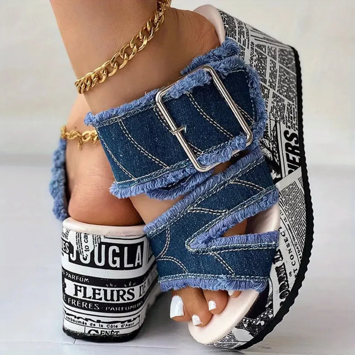 UrbanEdge Buckle Slides