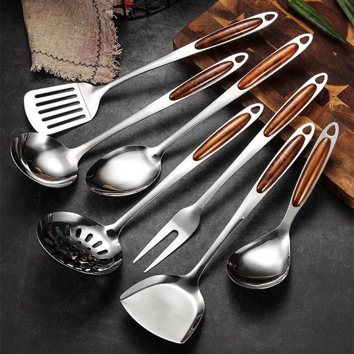 Polished & Crafted Woodgrain Utensils