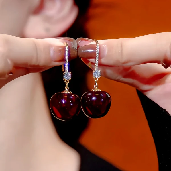 Glossy Cherry Drop